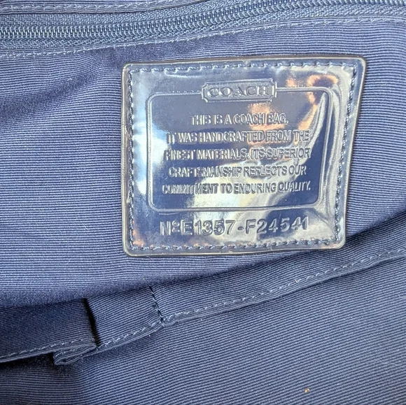 🌹Coach D 24541 Black and Orange Graphic Shoulder Bag - Picture 11 of 12